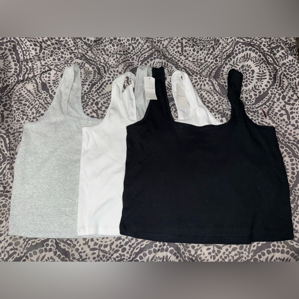 Abercrombie Cropped Tanks